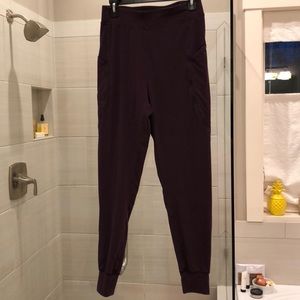 Lululemon plum high waist jogger